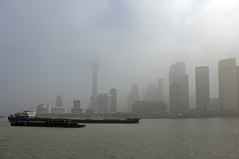 2017-04-08_091620 china-2017.jpg - Shanghai - Sonne ber Pudong